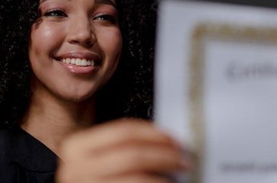 difference-entre-une-licence-et-un-bachelor